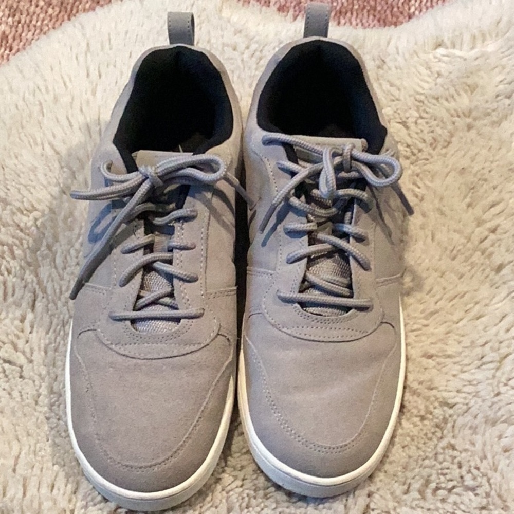 EUC Nike Court Borough Low Cobblestone